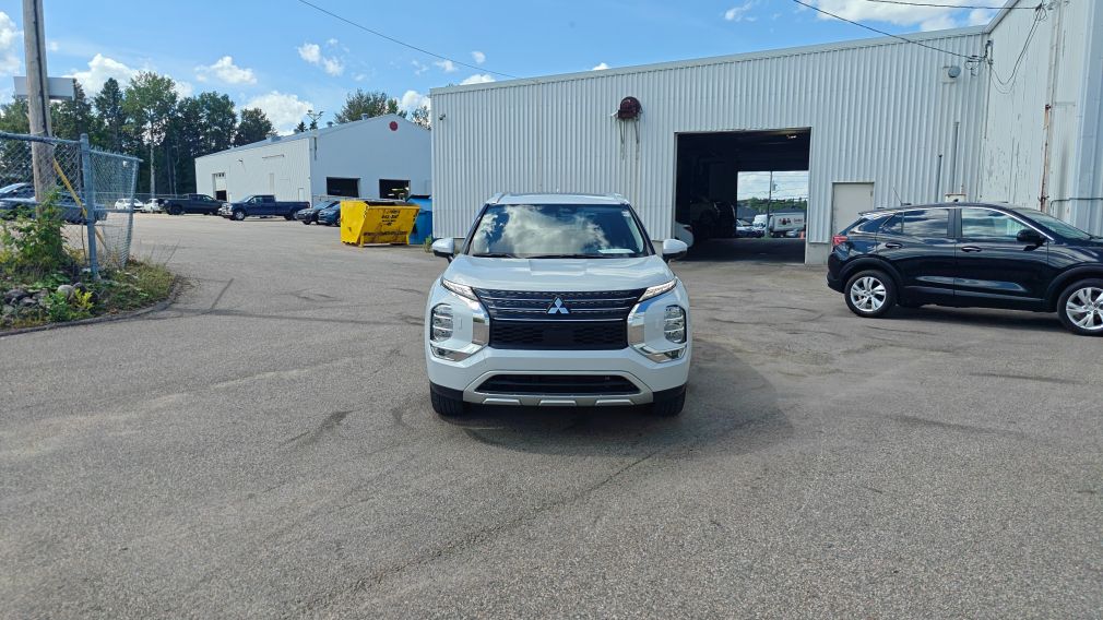 Mitsubishi Outlander SEL 2024 d&rsquo;occasion à vendre - 2