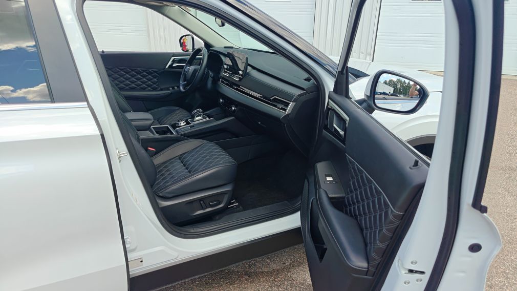 Mitsubishi Outlander SEL 2024 d&rsquo;occasion à vendre - 16
