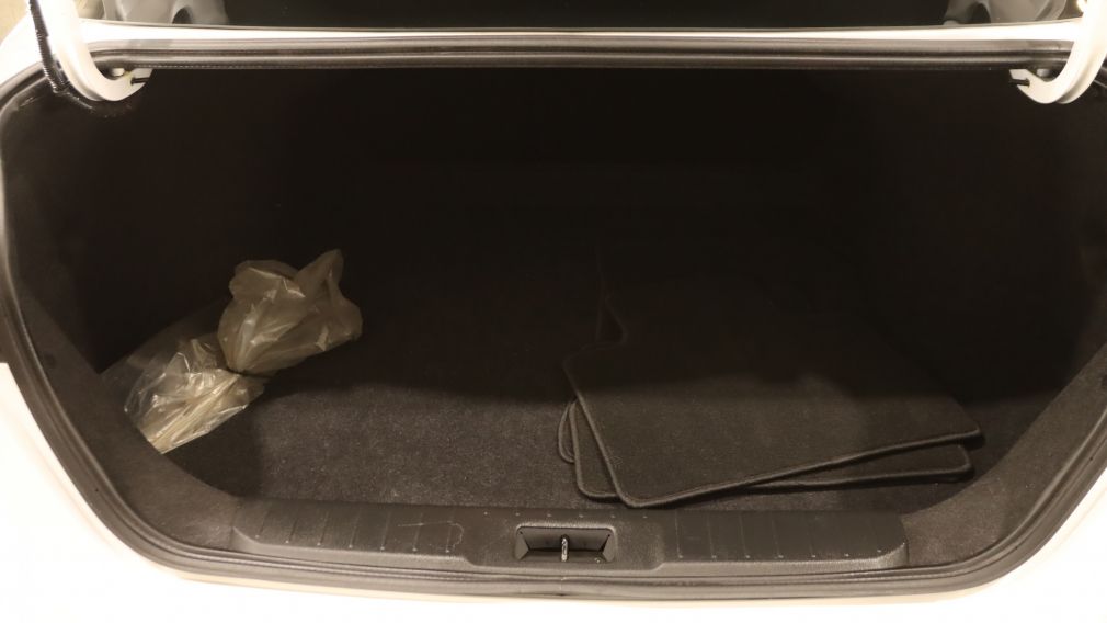 Nissan Sentra SV 2023 d&rsquo;occasion à vendre - 33