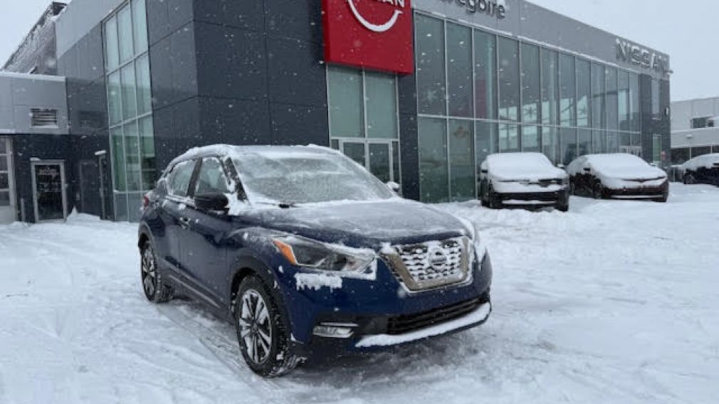 Nissan Kicks SR