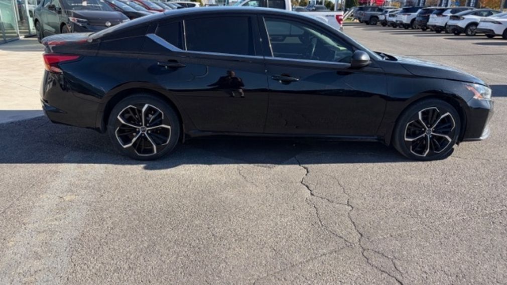 Nissan Altima SR 2023 à vendre à Trois-Rivières - 10