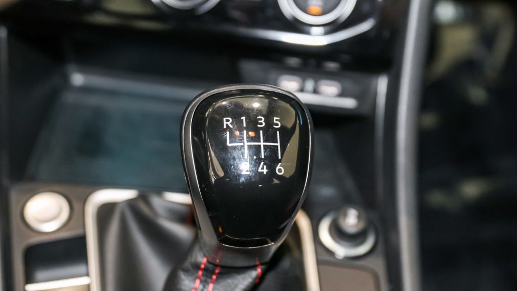 Volkswagen Jetta 40th Anniversary Edition 2024 d’occasion à vendre - 13