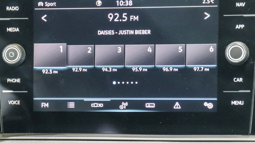 Volkswagen Jetta 40th Anniversary Edition 2024 d’occasion à vendre - 18