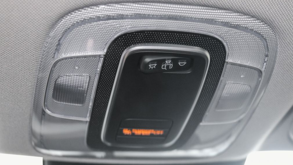 Hyundai Elantra Essential 2023 d&rsquo;occasion à vendre - 26