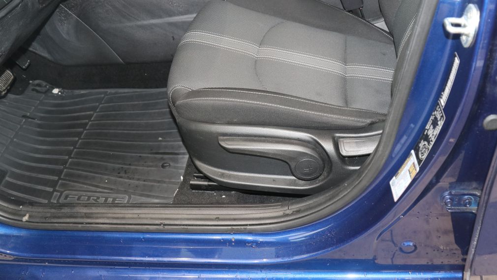 Kia Forte EX 2023 d&rsquo;occasion à vendre - 13