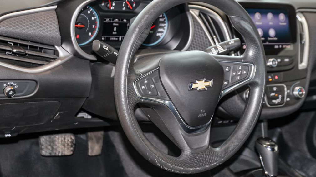 Chevrolet Malibu LS 2020 d&rsquo;occasion à vendre - 9