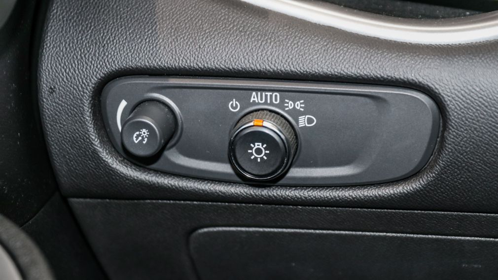 Chevrolet Malibu LS 2020 d&rsquo;occasion à vendre - 11