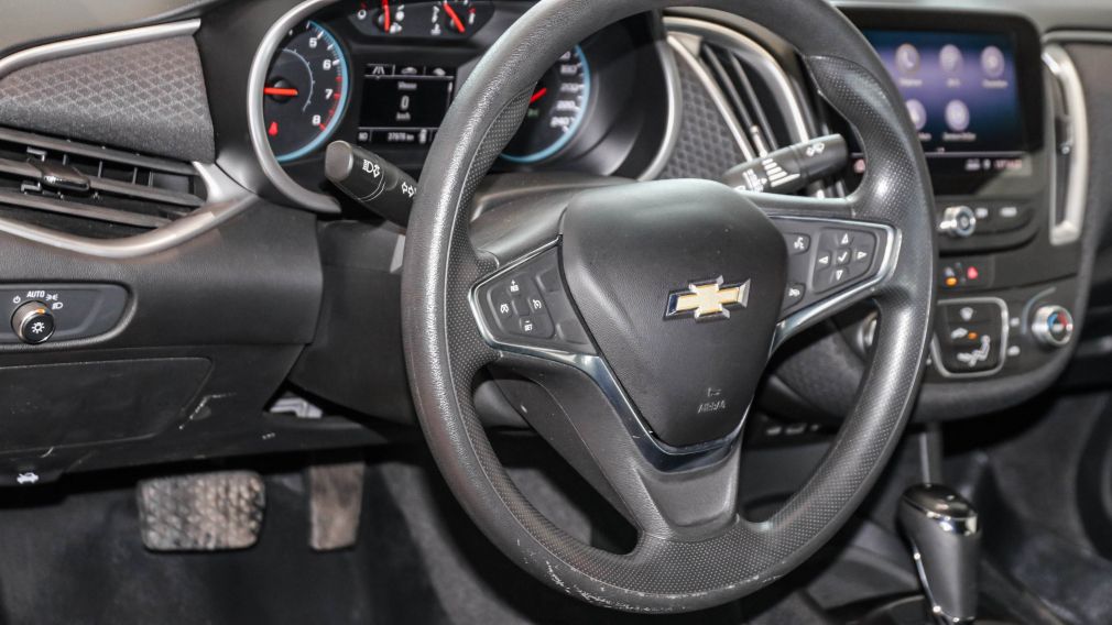 Chevrolet Malibu LS 2020 d&rsquo;occasion à vendre - 9