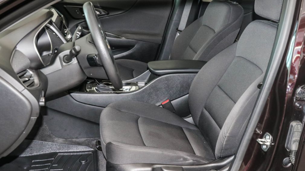 Chevrolet Malibu LS 2020 d&rsquo;occasion à vendre - 13