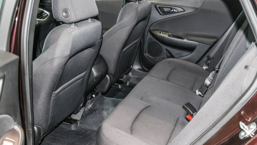 Chevrolet Malibu LS 2020 d&rsquo;occasion à vendre - 28