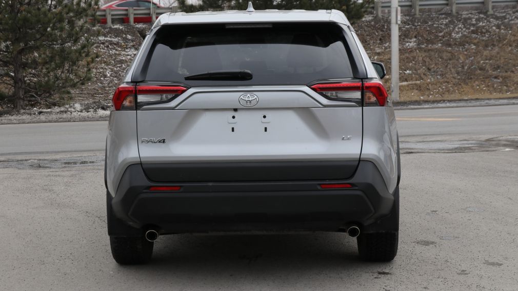 Toyota Rav 4 LE 2022 d&rsquo;occasion à vendre - 6