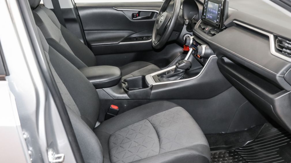 Toyota Rav 4 LE 2022 d&rsquo;occasion à vendre - 18