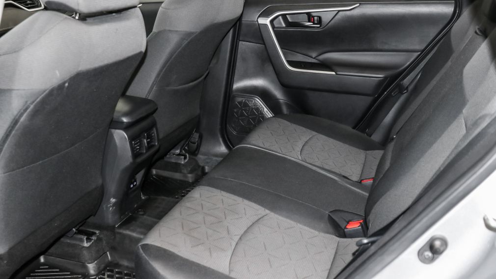 Toyota Rav 4 LE 2022 d&rsquo;occasion à vendre - 26