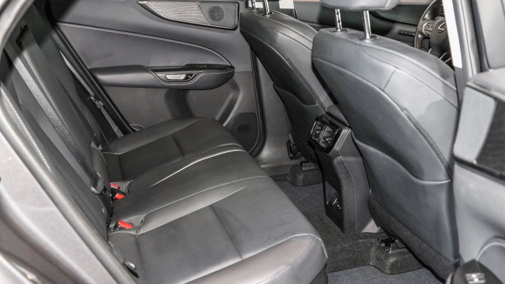 Lexus NX NX 350h 2023 d&rsquo;occasion à vendre - 28