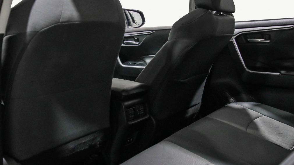 Toyota Rav 4 XLE 2021 d&rsquo;occasion à vendre - 21