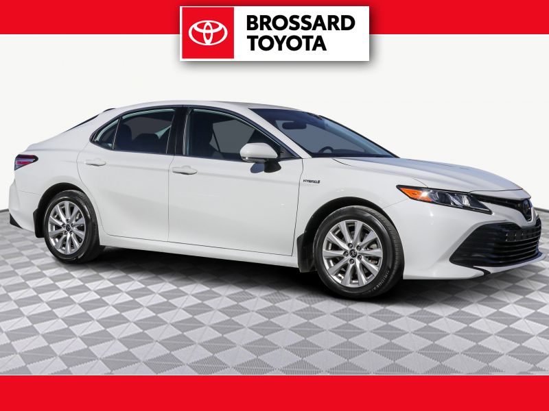 Toyota Camry Hybrid LE FWD