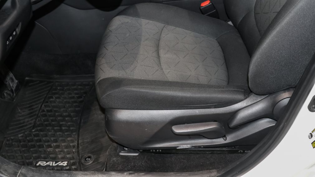 Toyota Rav 4 Hybrid LE 2024 d’occasion à vendre - 28