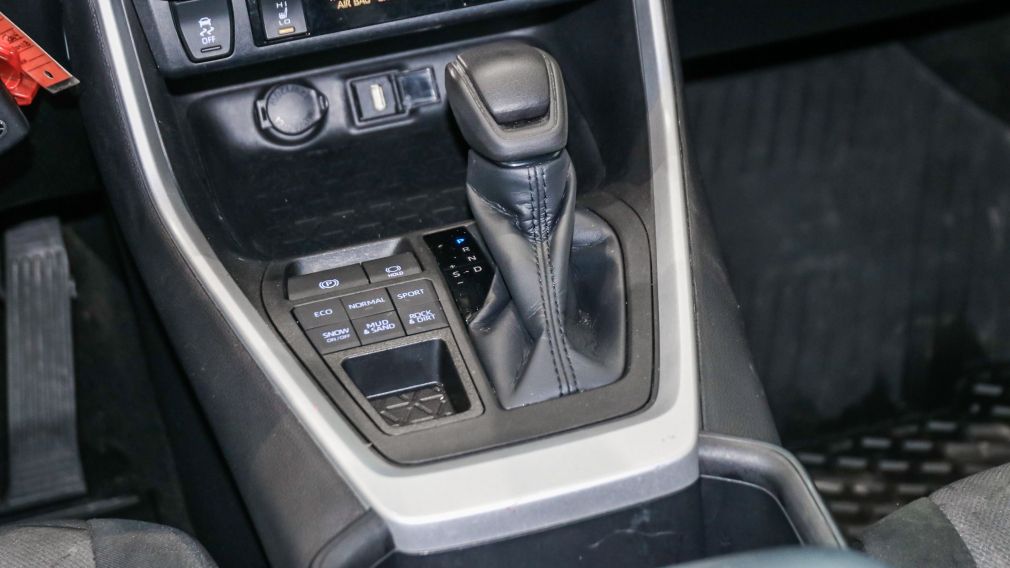 Toyota Rav 4 LE 2022 d&rsquo;occasion à vendre - 26