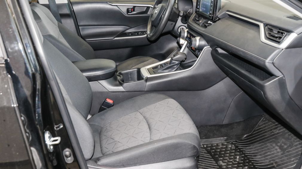 Toyota Rav 4 LE 2022 d&rsquo;occasion à vendre - 11