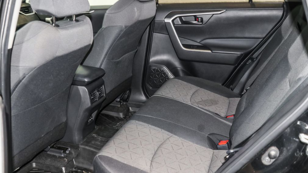 Toyota Rav 4 LE 2022 d&rsquo;occasion à vendre - 28