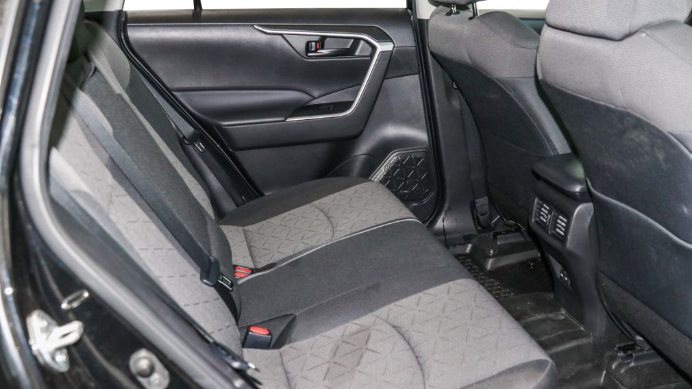 Toyota Rav 4 LE 2022 d&rsquo;occasion à vendre - 29