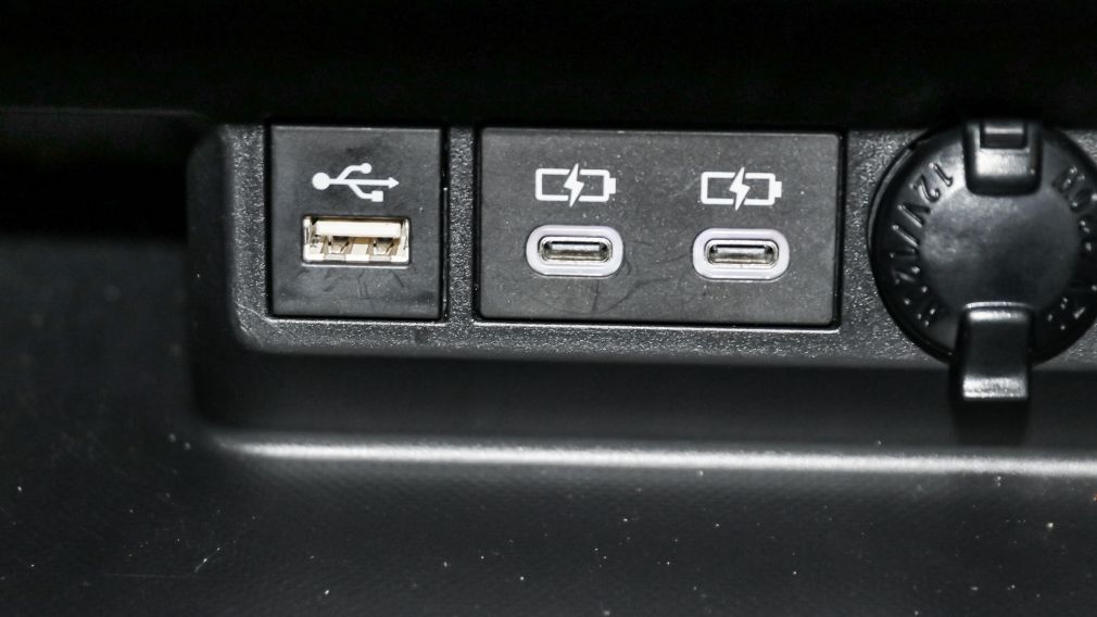 Toyota Highlander Hybrid XLE 2023 d&rsquo;occasion à vendre - 21