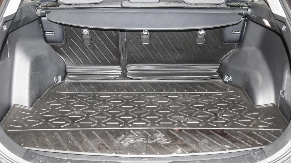 Toyota Rav 4 XLE 2023 d&rsquo;occasion à vendre - 29