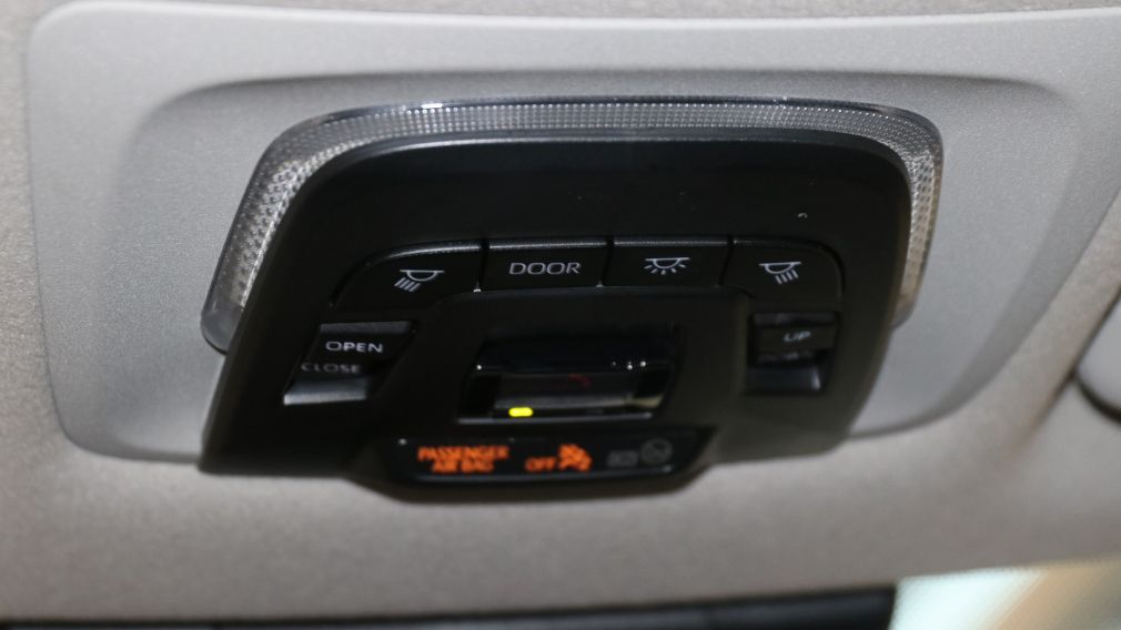 Toyota Corolla XLE 2023 d&rsquo;occasion à vendre - 28