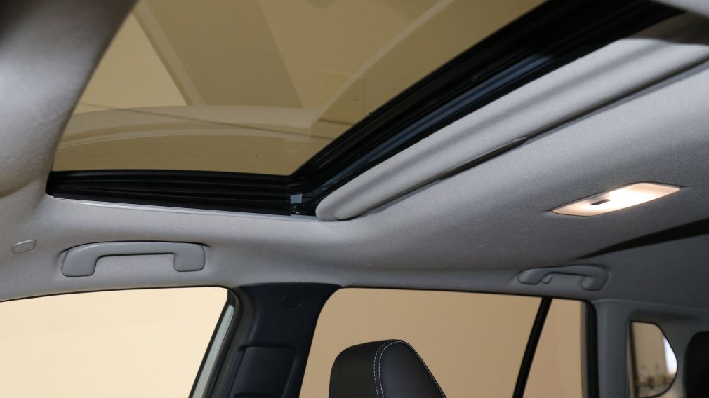 Toyota Corolla XLE 2023 d&rsquo;occasion à vendre - 29