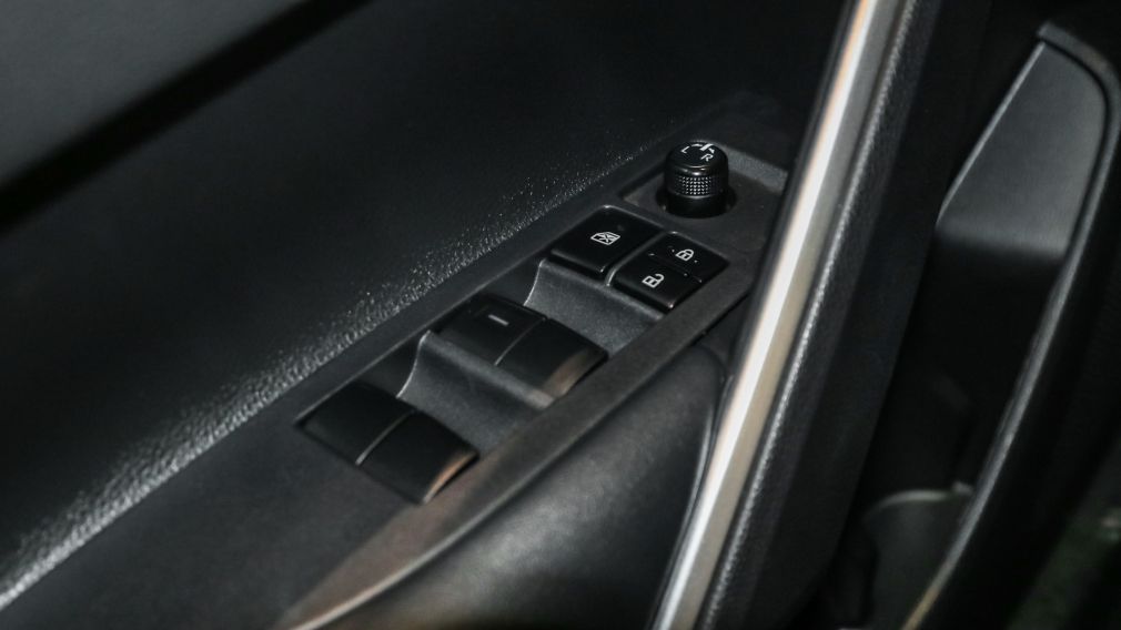 Toyota Corolla XLE 2023 d&rsquo;occasion à vendre - 14