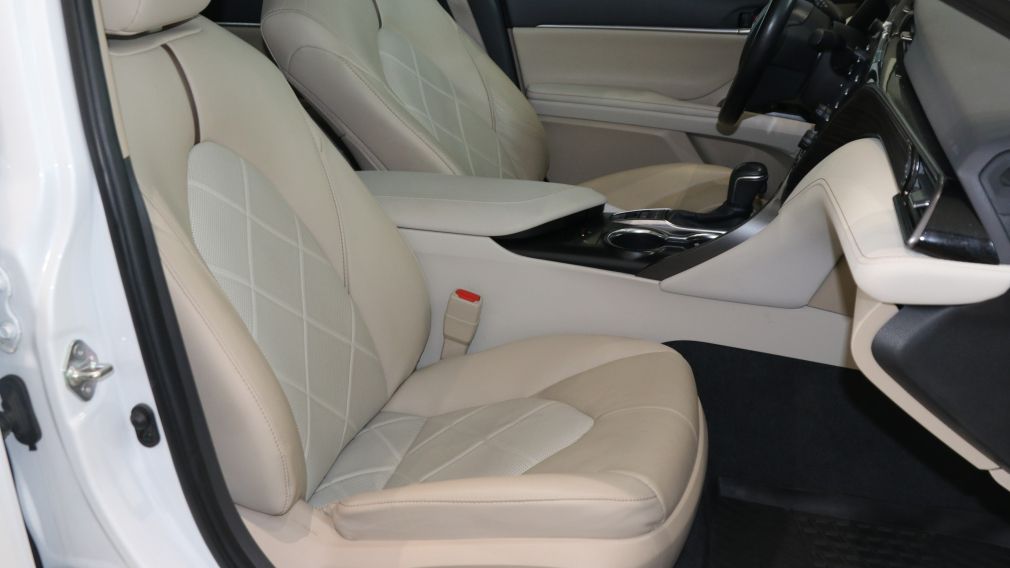 Toyota Camry Hybrid XLE 2019 d’occasion à vendre - 12