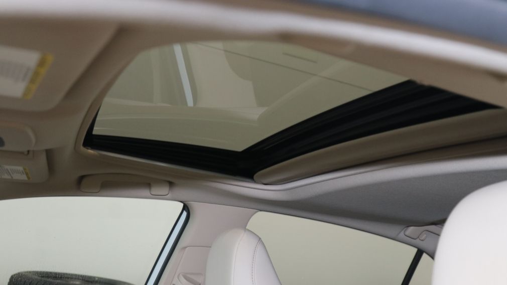 Toyota Camry Hybrid XLE 2019 d’occasion à vendre - 28