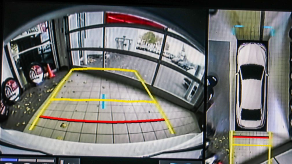 Toyota Camry Hybrid XLE 2019 d’occasion à vendre - 18