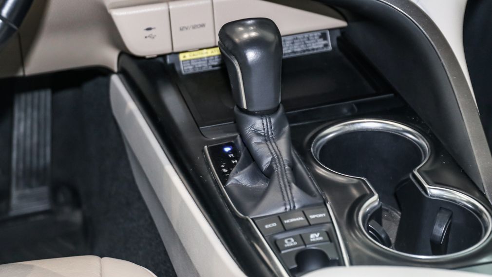 Toyota Camry Hybrid XLE 2019 d’occasion à vendre - 16