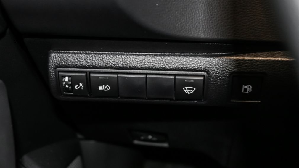 Toyota Corolla Hybrid LE 2025 d&rsquo;occasion à vendre - 16