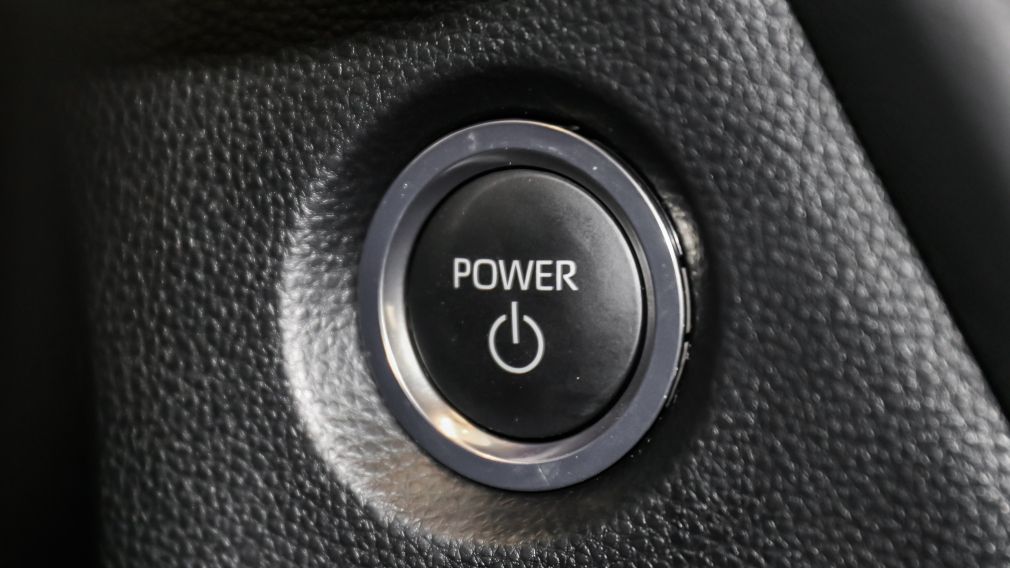 Toyota Corolla Hybrid LE 2025 d&rsquo;occasion à vendre - 19