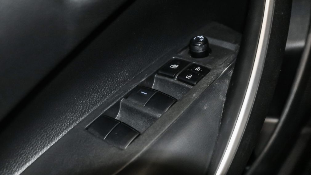 Toyota Corolla SE 2021 d&rsquo;occasion à vendre - 13