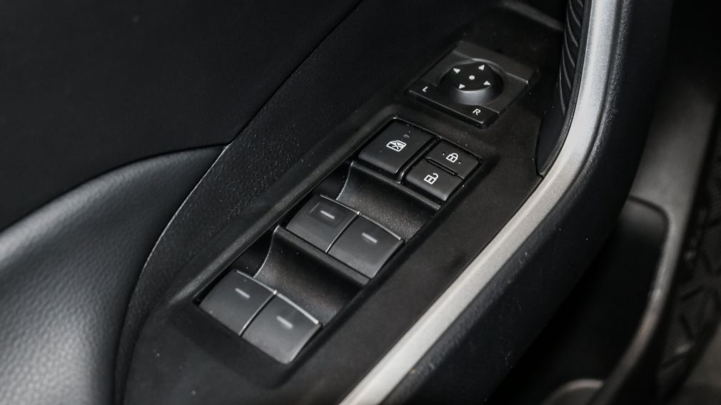 Toyota Rav 4 Hybrid XLE 2025 d&rsquo;occasion à vendre - 14