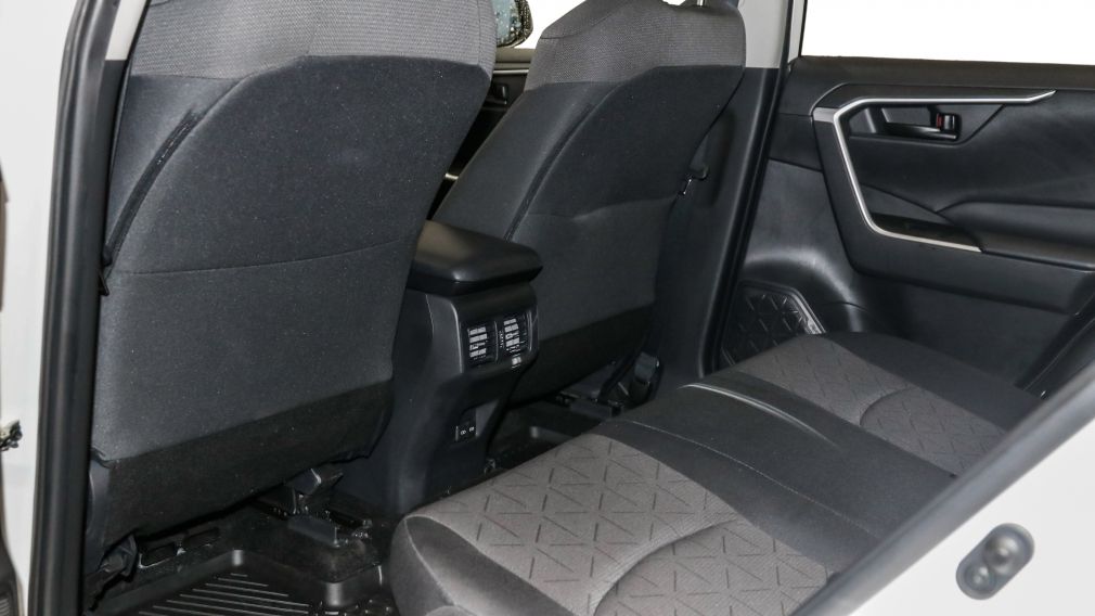 Toyota Rav 4 Hybrid LE 2024 d’occasion à vendre - 29