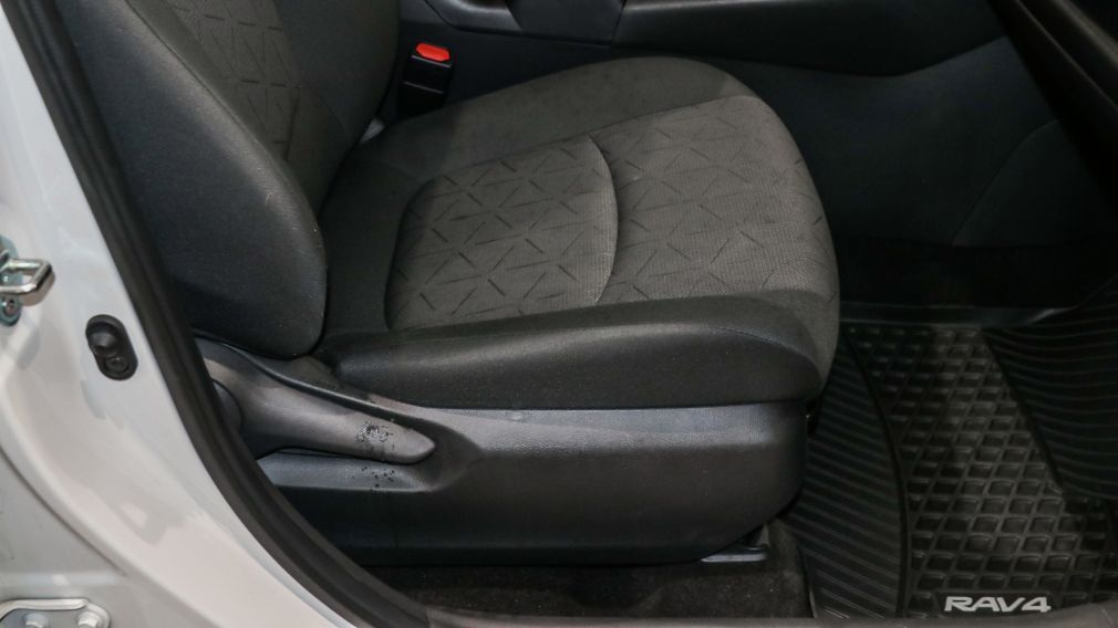 Toyota Rav 4 Hybrid LE 2024 d’occasion à vendre - 12