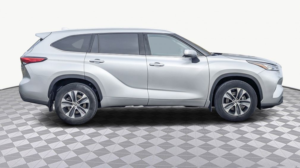 Toyota Highlander XLE 2022 d&rsquo;occasion à vendre - 8