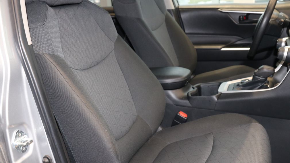 Toyota Rav 4 Hybrid LE 2023 d&rsquo;occasion à vendre - 33