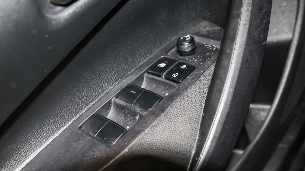 Toyota Corolla LE 2023 d&rsquo;occasion à vendre - 14