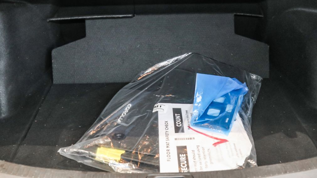 Toyota Corolla LE 2023 d&rsquo;occasion à vendre - 30