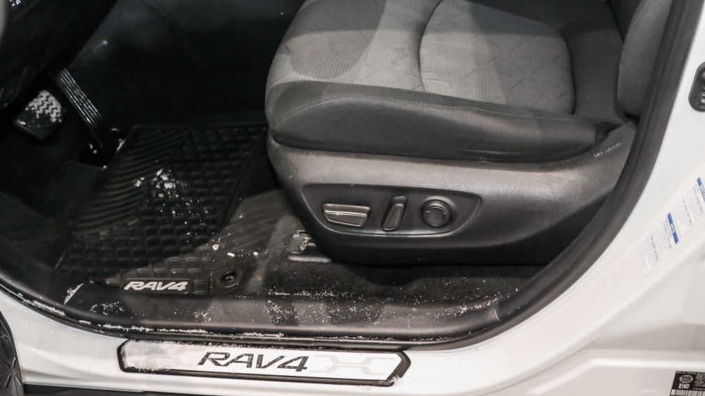Toyota Rav 4 XLE 2021 d&rsquo;occasion à vendre - 13