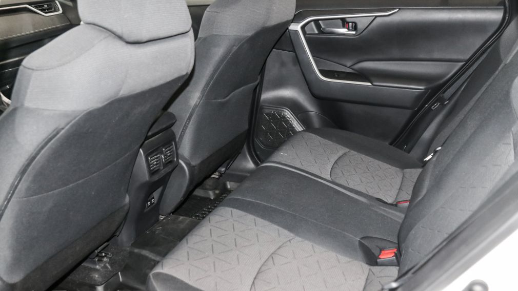 Toyota Rav 4 XLE 2021 d&rsquo;occasion à vendre - 28