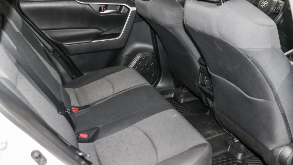 Toyota Rav 4 XLE 2021 d&rsquo;occasion à vendre - 29