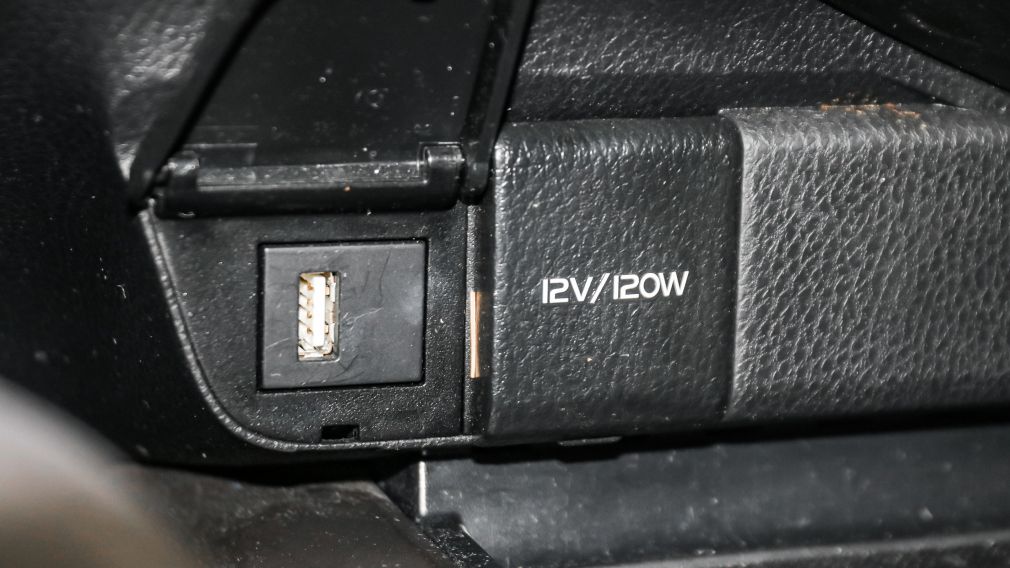 Toyota Camry Hybrid LE 2024 d&rsquo;occasion à vendre - 25