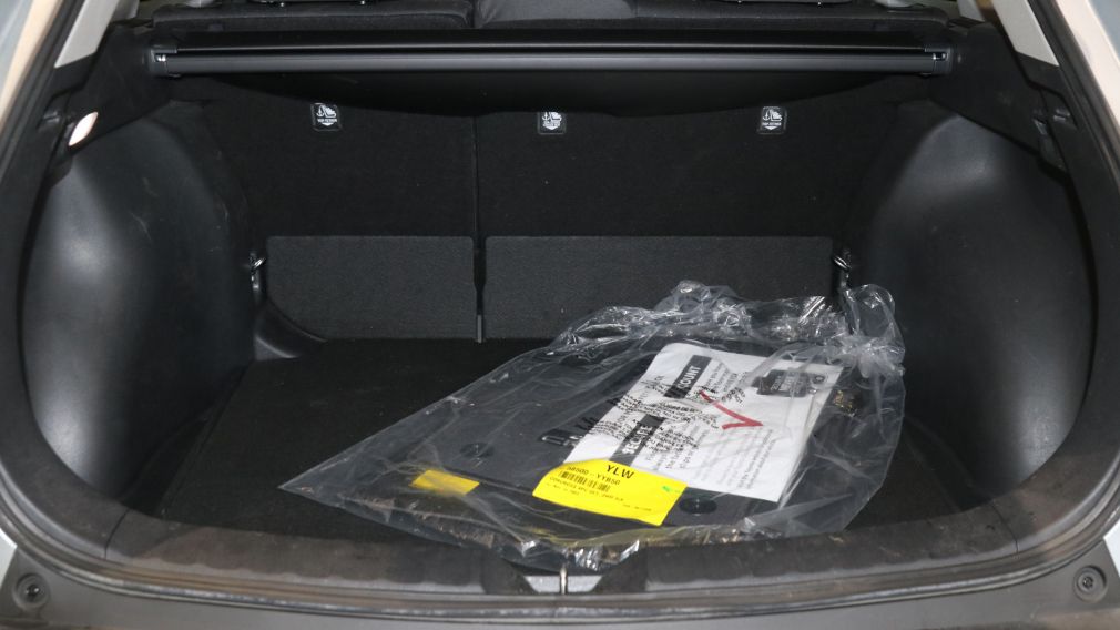 Toyota Corolla Hybrid LE 2024 d&rsquo;occasion à vendre - 32