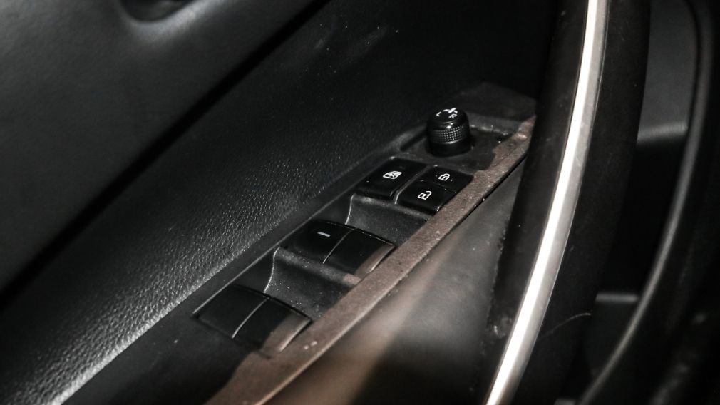 Toyota Corolla SE 2023 d&rsquo;occasion à vendre - 21